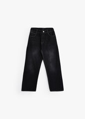 Straight-Leg Jeans - Black