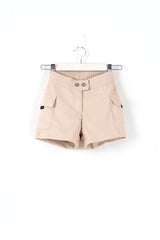 سروال قصير من الجلد المصقول