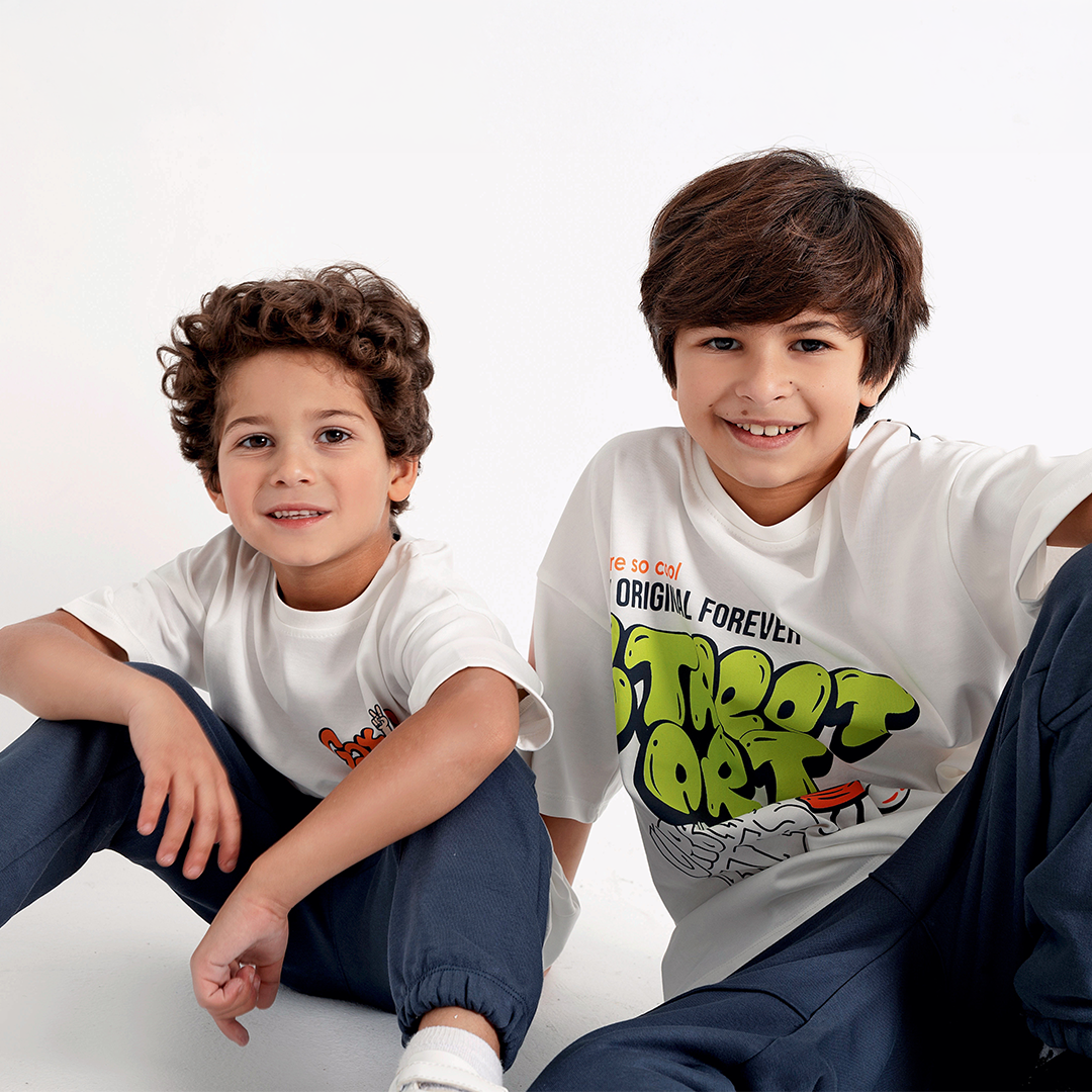 Lightweight Layers for Spring: How to Dress Kids in Changing Weather
