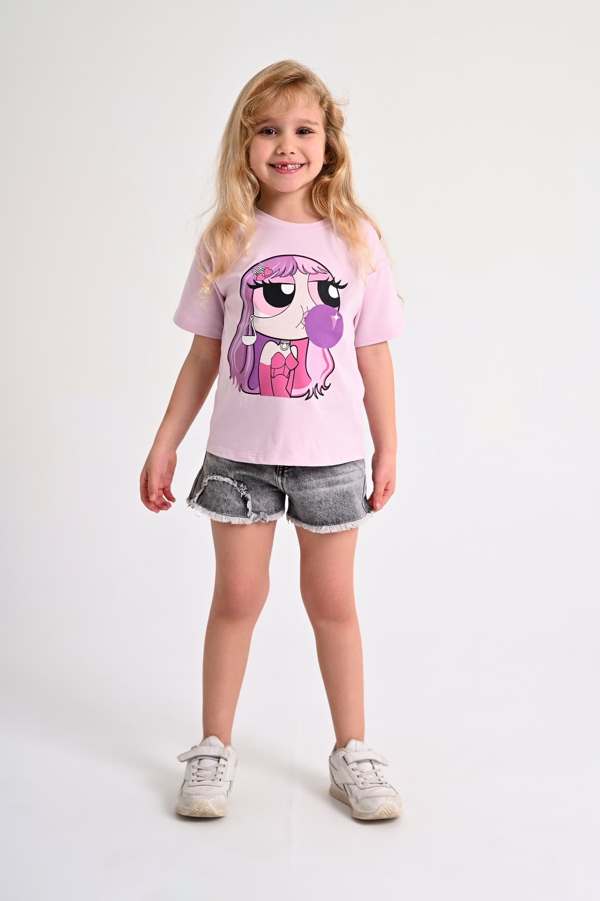 Bubbly Gum Girl T-shirt - Purple