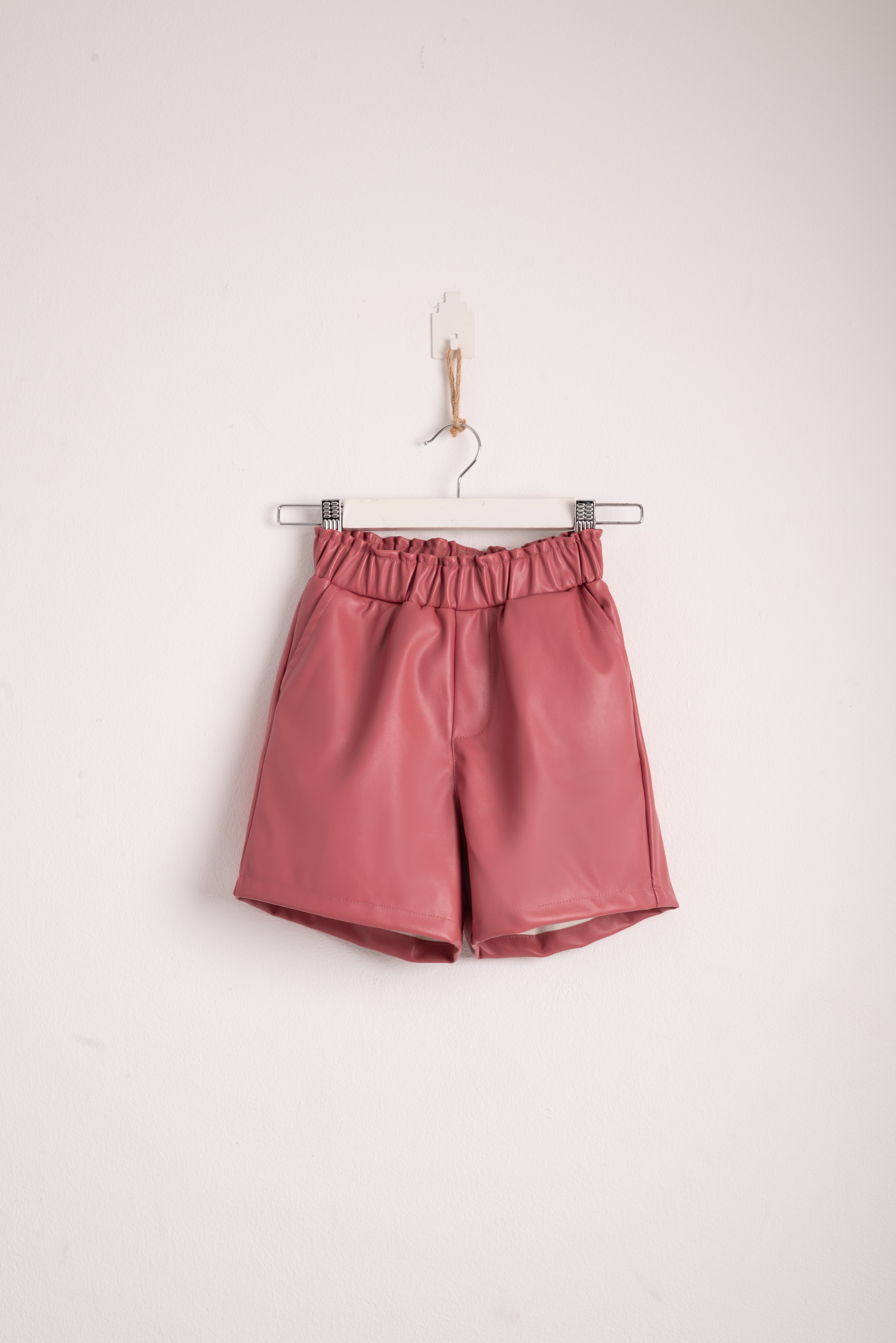 Classic Leather Brushed Short