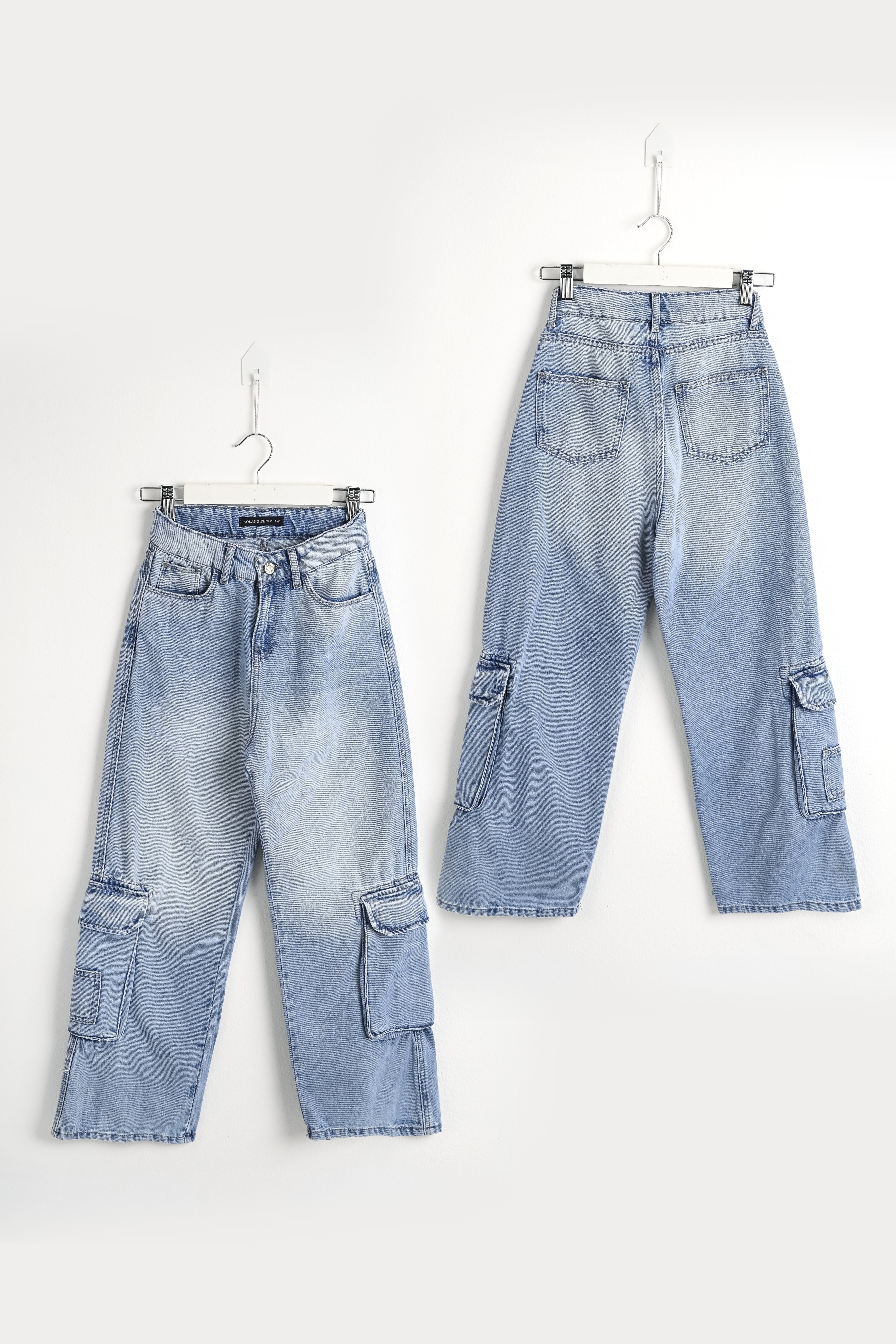Under-Knee Side Pocket Light Jeans