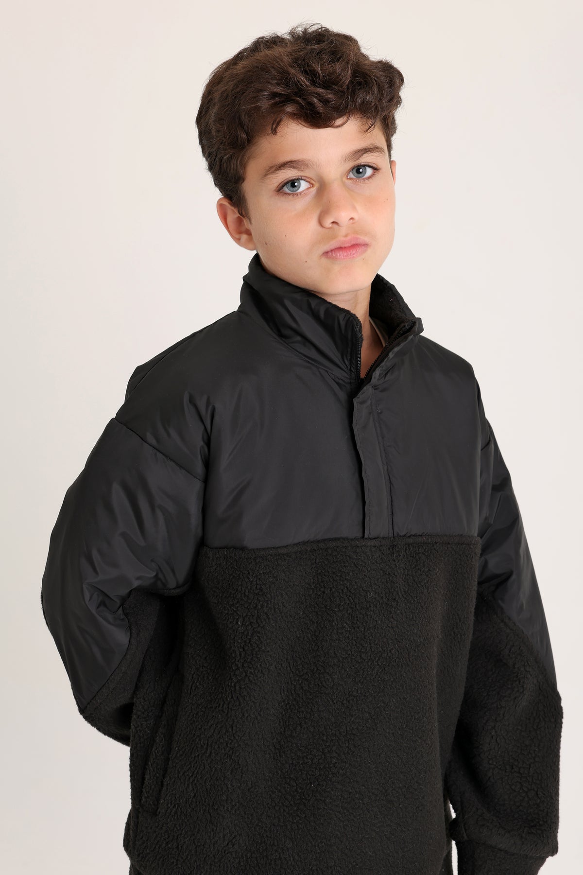 High Pile Black Sweetshirt